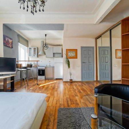 In The Center Of Minsk Apartment ภายนอก รูปภาพ